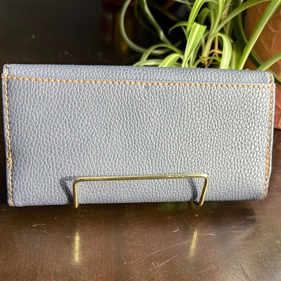 Roots Navy Leather Wallet - Picture 7 of 7